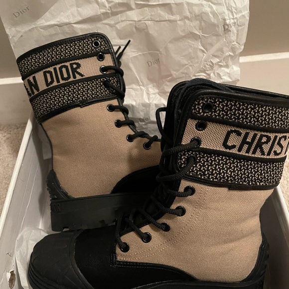 Brand New - Picture 2 of 4